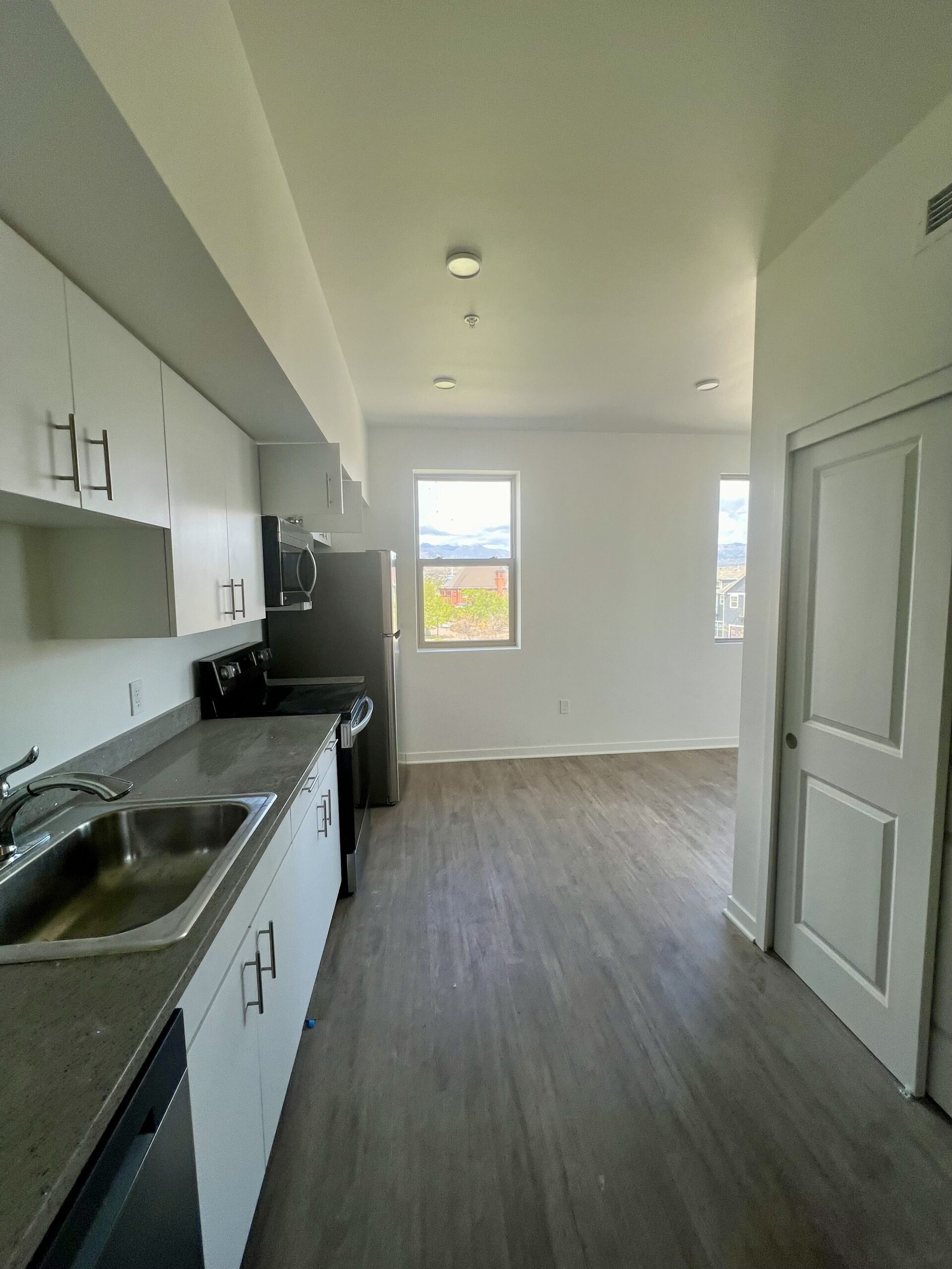 Sumner House at Draper Commons* presenting Fountain Blvd. & Wahsatch Ave.