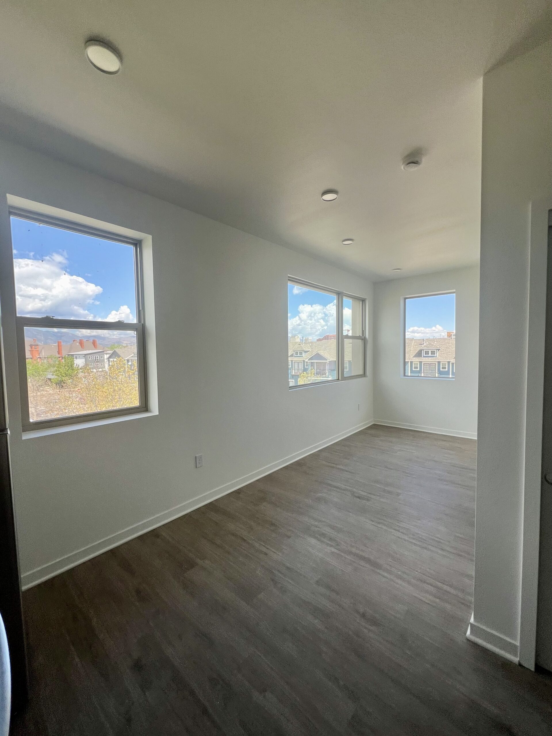 Sumner House at Draper Commons* presenting Fountain Blvd. & Wahsatch Ave.